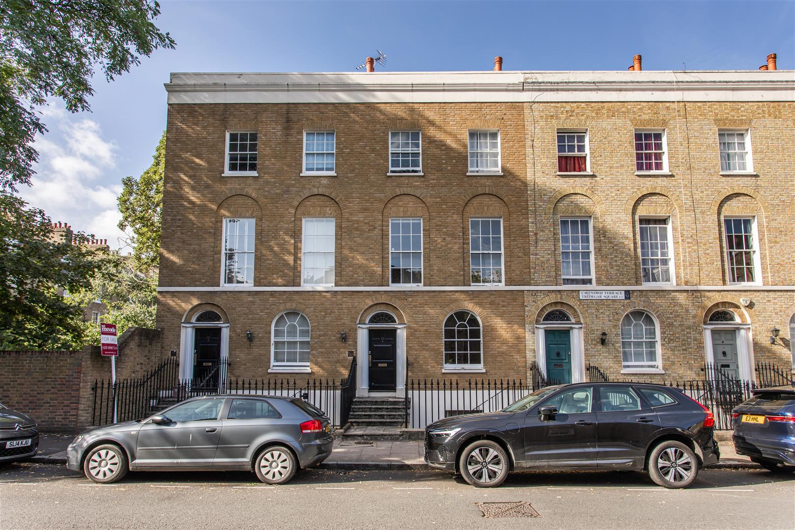 Tredegar Square, Mile End